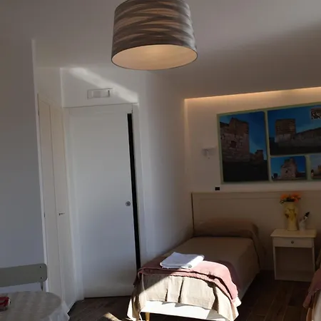 Domus Al Corso Con Servizio B&B Canosa di Puglia Buitenkant foto