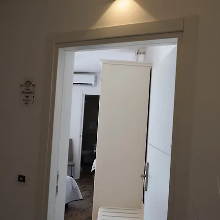 Domus Al Corso Con Servizio B&B Canosa di Puglia Buitenkant foto