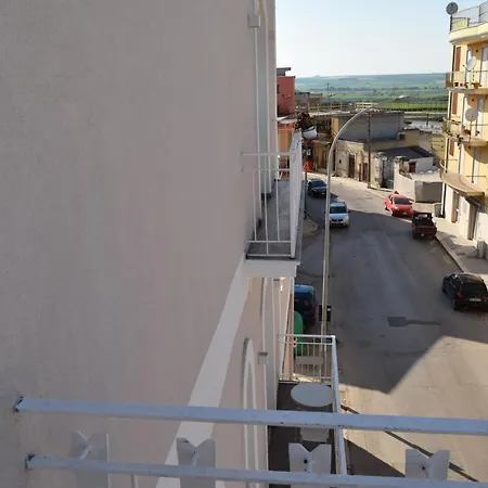 Domus Al Corso Con Servizio B&B Canosa di Puglia Buitenkant foto