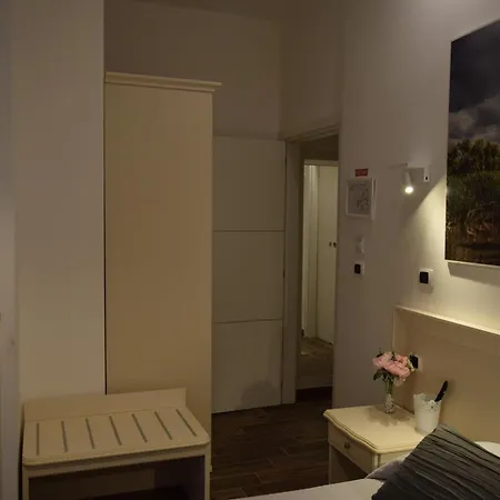 Domus Al Corso Con Servizio B&B Canosa di Puglia Buitenkant foto