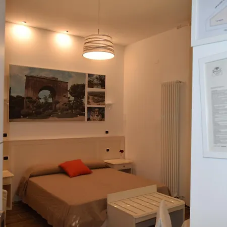 Domus Al Corso Con Servizio B&B Canosa di Puglia Buitenkant foto