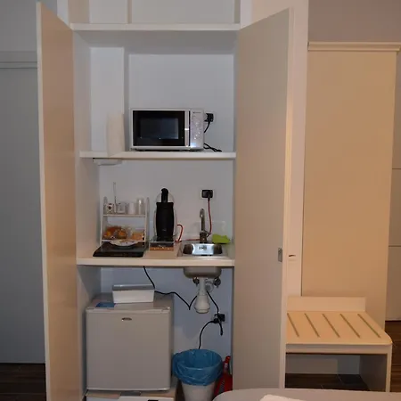 Domus Al Corso Con Servizio B&B Canosa di Puglia Buitenkant foto