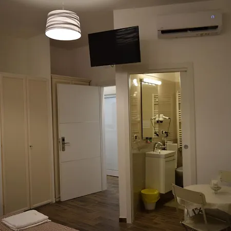 Domus Al Corso Con Servizio B&B Canosa di Puglia Buitenkant foto