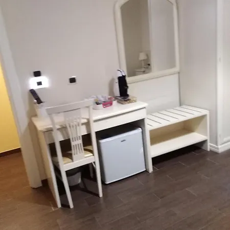 Domus Al Corso Con Servizio B&B Canosa di Puglia Buitenkant foto