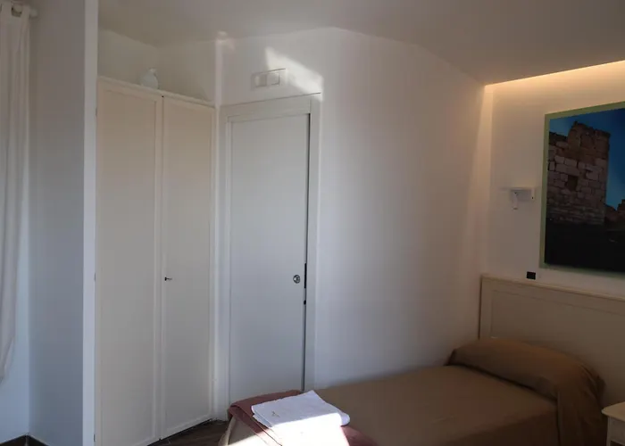 Domus Al Corso Con Servizio B&B