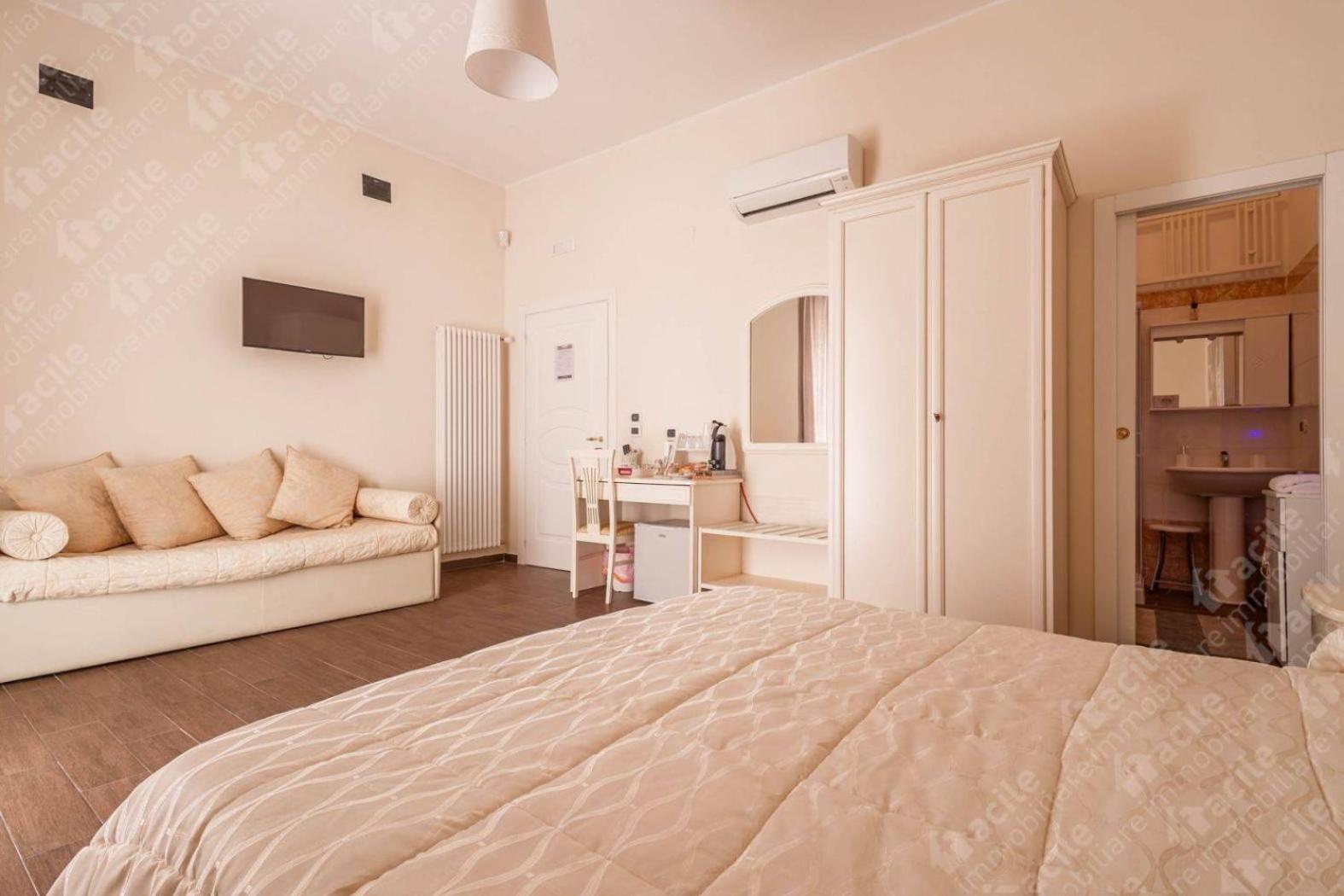 Domus Al Corso Con Servizio Guest house 3*