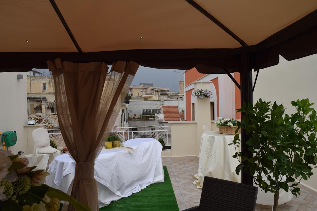 Guest house Domus Al Corso Con Servizio