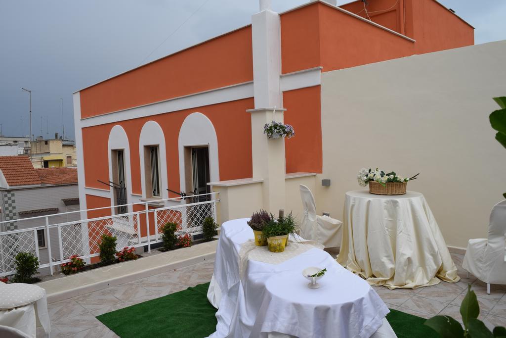 Guest house Domus Al Corso Con Servizio